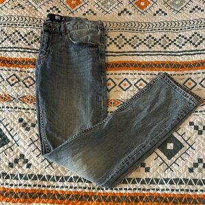 RSQ distressed denim jeans. 31/32 low rise women’s pants. #jeans #distressed